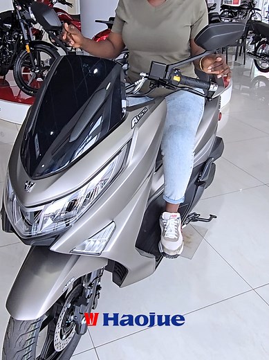 Scooter Haojue UHR150 : Confort et Puissance en Ville