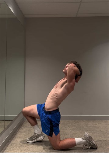 The archer pose is rapidly becoming a favourite #gym #gymtok #bodybuilding #bodybuilder #aesthetic