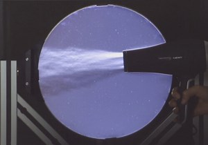 Visualizing the changes in air density with the Schlieren effect