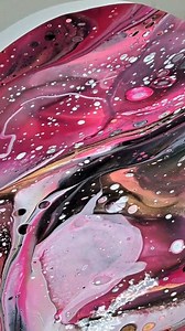 3.7K views · 50 reactions | Biggest oval canvas to date. 16x20 oval using Magenta, rose color shift, 24k gold with added gold mica powder, black and white. #pppaintpours #acrylicpaintpouring #fluidartwork #fluidartist #artist #magenta | Donelle Gale | Facebook