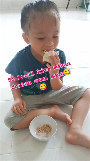 First time makan durian sama sagu..dap katanya..tengah testing rasanya...😍 #makandurian #post #semangatngonten | Hassan HD