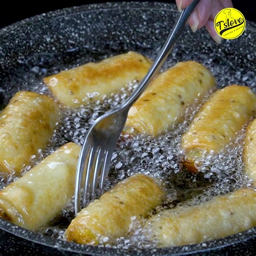 3.4K views · 29 reactions | Once You Try This Samosa, You’ll Never Buy Samosa Again! Crispy Potato Samosa Recipe #samosa #aloosamosa #PotatoSamosa #samosarecipe #samosalovers #SamosaTime #recipeshare | T'stove - Cooking & Baking | Facebook