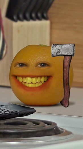 Annoying Orange is a Computer Hacker