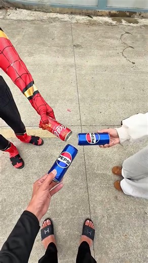 Spider-Man Is Abandoned for Choosing Coca-Cola p02🍹🥤🤣