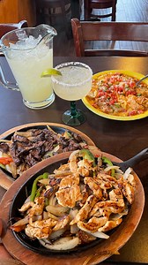 HAPPY HOUR Monday-Friday from 4pm to 6pm!! We serve Fajitas for two with a Chile Relleno Nachos appetizer 🤤 We also have $5 house margaritas, $8 large house margaritas, and $25.50 pitchers! Tag a friend you would share this with! 🙌🏽 . . . #happyhour #denver #denvercolorado #denverfoodie #denverfoodscene #303eats #5280eats #mexicanrestaurant #fajitas #chilerellenonachos #margaritas | Los Dos Potrillos
