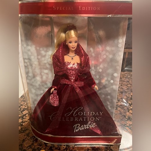 2002 Special Edition Holiday Celebration Barbie!!