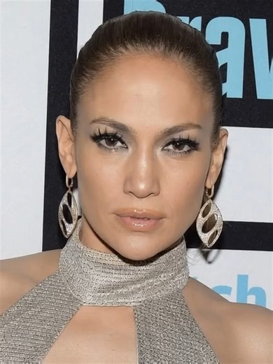 Jennifer Lopez Shares Her Pre-Workout Makeup Routine