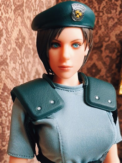 The newest addition to my Figure Collection: 1/6 STARS Jill Valentine, by RotatorToys. 💙 #residentevil