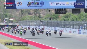4.2K views · 61 reactions | Balap Yamaha R25 Kelas Komunitas di Final bLU cRU Yamaha Sunday Race (YSR) 2024 di Sirkuit Mandalika 26-27 Oktober 2024 | BalapMotor.Net | Facebook