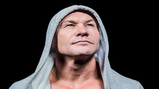 19 Inch Neck: Too Big or Just Right?