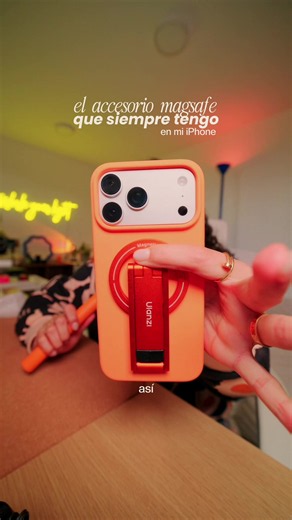 es lo más útil que existe, así no deformo mi dedo y siempre traigo un tripié conmigo 🤳🏻 #magsafeaccessories #ulanzima60 #tripiemagsafe #iphoneaccessories #iphonegadgets