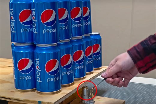 Functional Palm-Sized Hydraulic Jack is World's Smallest