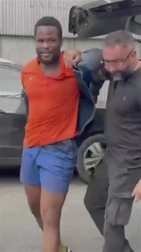 Fantástico on Instagram: "Era pra ser só mais uma corrida de aplicativo, mas quando duas meninas embarcaram no carro, sozinhas, o motorista ficou em alerta e desconfiou. Desconfiou e denunciou. O #Fantástico entrevistou esse motorista que ajudou a polícia a prender um americano acusado de exploração sexual infantil. ➡️ Veja a reportagem completa em g1.com.br/fantástico"