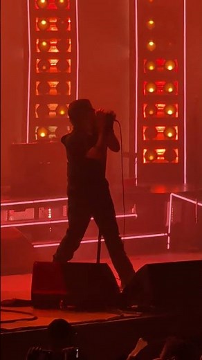 The Strokes - Someday [Live @ United Center - Chicago 2026-06-17]