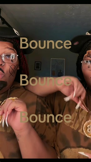 bounce bounce bounce #twins #bounce #5050twins #explorepage✨ #fyp | twins