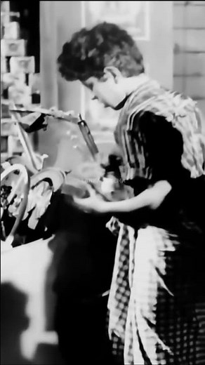සත පනහ 🥯 Satha Panaha 1965 🎬🍿 | සම්පූර්ණ චිත්‍රපටය නරඹන්න👇 Watch Full Movie👇 #shorts