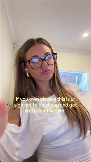 Choosing the Best Anti-Reflective Glasses for Comfort