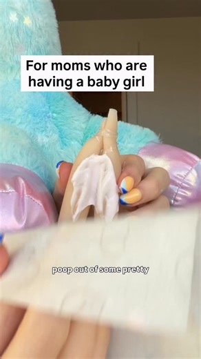 Bonobo Baby- A Baby Bidet for cleaner diaper changes on Instagram: "Having that light spritz of water at every poopy diaper change has honestly made poop clean up so much easier and better for our baby girl. UTIs are dangerous and considered an emergency in babies so it’s important you are getting all the poop off their delicate areas. #Momtips #babygirl"