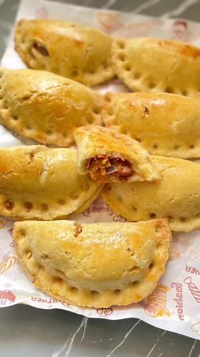 Delicious Corned Beef Pie Recipe from Ghana