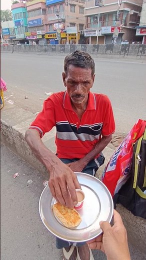 Helping poor family 🙏💯😊#viral #trending #shorts #humanity #kindness