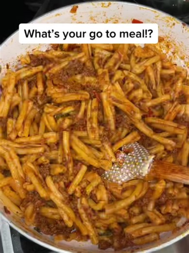 Quick and easy Armenian pasta recipe with meat sauce