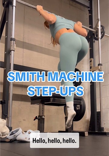 HOW TO: Smith machine step-ups. Great exercise for the glute max & medius! . . #stepupsforglutes #stepups #gym #howto #musclebuilding #glutemaximus #glutemedius #stepdowns