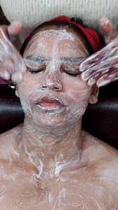 255K views · 3.2K reactions | Ase client apke pass bhi ate hain kiya? #clientdiaries #facialmassage #skincare #beauty #viral #beauty #reels #instagram #ttending #short | parloursmartlookbeauty | Facebook