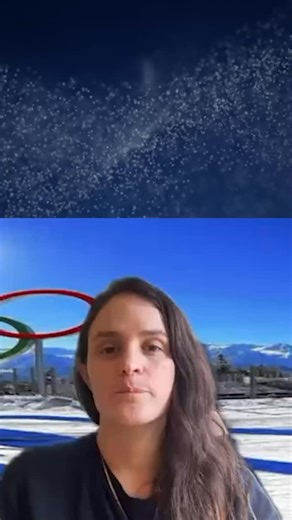 🥇 La medalla más inesperada de la historia olímpica En Salt Lake City 2002, Steven Bradbury hizo historia. En la final de short track, iba último… pero en la última curva todos sus rivales cayeron. Bradbury se mantuvo en pie, cruzó la meta y ganó el primer oro olímpico de invierno para Australia. Una lección eterna del deporte: resistir, mantenerse preparado y nunca rendirse. A veces, ganar también es saber llegar. ❄️🏁 | Centro de Investigación y Ciencias Especializadas en el Deporte