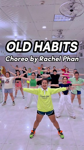 Can’t stop, won’t stop. EDM got me like 🤪⚡🔥 🎶 OLD HABITS (Techno Remix) 🎤 Alan Walker · farruko · Sofía Reyes · Acko · K3YN0T3 🧠 Choreo by Rachel Phan 🇻🇳🙋🏼‍♀️ Rachel Phan Zumba Fitness Zumba Instructor Network - ZIN Rachel Phan Zumba @nêu bật #zumba #dance #fitness #dancefitness #zinrachelphan #rachelphan #choreography #zumbalovers #zumbachoreos #zumbachoreography #zumbaworldstars #zumbavietnam #zumbainstructor #zumbawear #zumbafam #zumbamusiclab #zumbaclass #ZIN #ZINLife #ZINNow #ZINPl