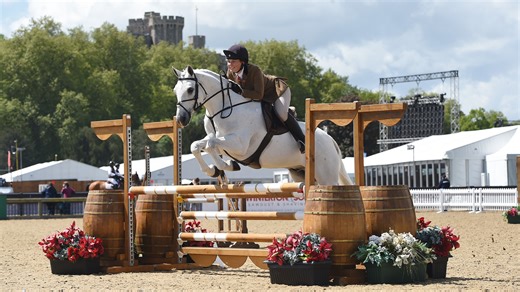 Complete introduction and competitor’s guide to working hunter pony classes
