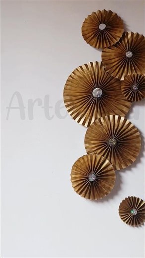 ✨ GIVE NEW LIFE TO THOSE OLD SHEETS OF PAPER ☺️🙏🏻 #decoration #diy #ornaments #recycle #renovation