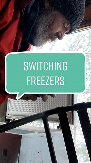 Switching Freezers: Maximizing Solar Power Efficiency