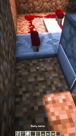 A working trash bin in Minecraft *no mods*