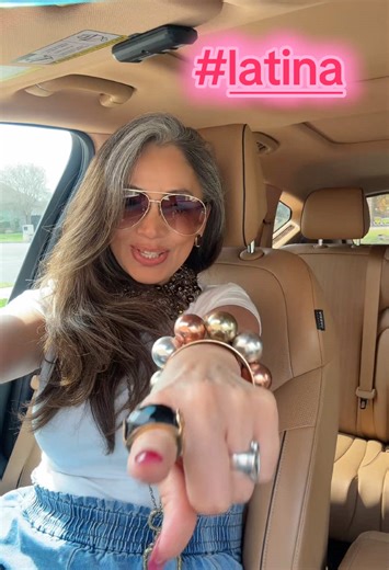 Latina Fashion Trends: Embrace Your Style!