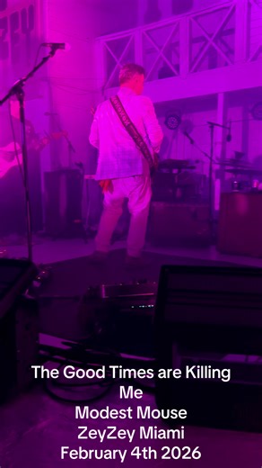 The Good Times are Killing Me - Modest Mouse Live in Miami
