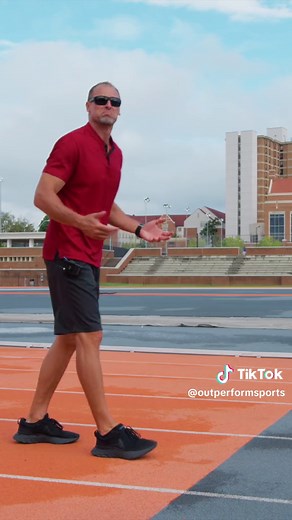 One of the biggest mistakes athletes make is pushing with both feet at the start of a sprint. Whether it’s a 2-point start on the field or coming out of the blocks, you have to get the force distribution correct if you want to maximize your speed. #sprinttechnique #sprinttraining #speedtraining