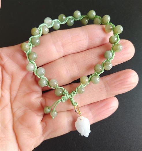 Natural Green Jade "sunshine Grape" Bracelet. Good Fortune Health Jade Magnolia Flower Charm Bracelet. Handwoven Bracelet. - Etsy