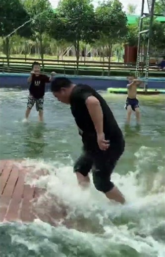 EPIC FAIL: Mom & Dad Attempt to Run on Water!