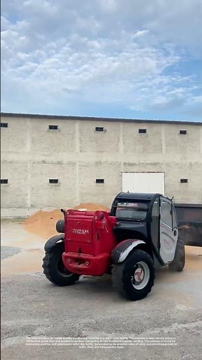 Maneuvering Materials: How a Loader Streamlines Warehouse Operations