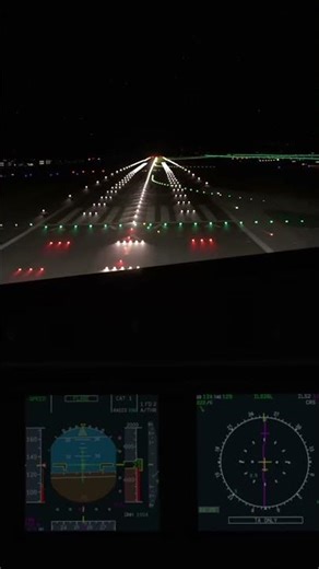 Premier vol en A320 🛬 #aviation #X-Plane12 #airbus #A320 #gatwick #simulation #xp12