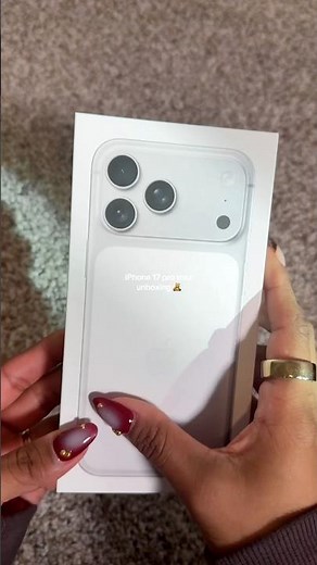 iPhone 17 Pro Max Silver 512GB | vs iPhone 16 Pro Max – Worth it?