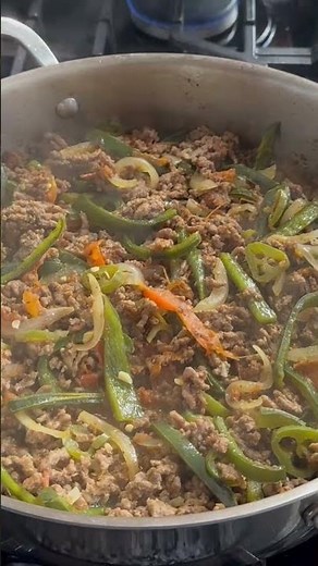 Carne Molida de Res con Rajas de Chile Poblano | Receta Mexicana Fácil y Deliciosa