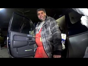 Remove door panel on Mitsubishi L200