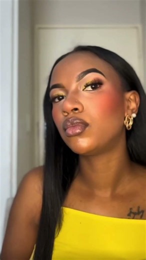 Sunset eyeshadow makeup look 💄 WOW Cosmetics eyeshadow palette