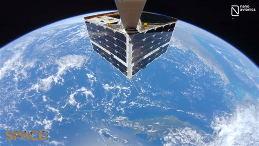 Satellite Takes 4K Selfie Over Great Barrier Reef