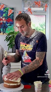 King coronation cake | this.tourettes.guy