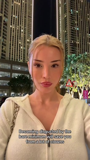 Exploring The Wizard Liz: Bare Minimum Insights