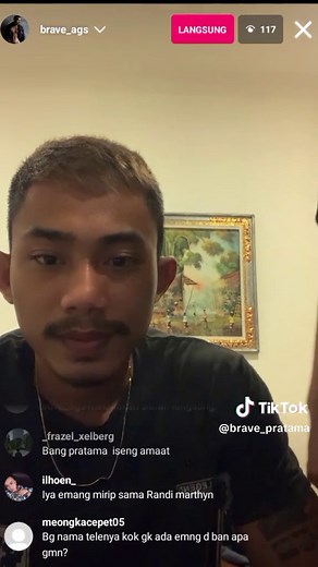 Viral Video: Brave Ags and His Partner's Romantic Moments | Gay Indonesia