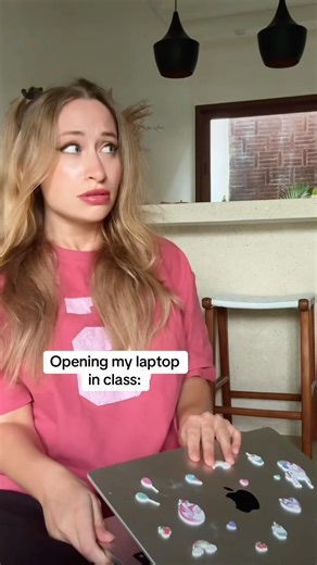 Opening my LAPTOP in CLASS ‼️😱👩‍💻#comedy #funny #anime #kakegurui