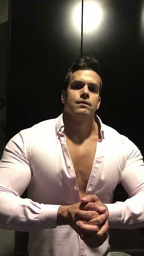Flexing | Tight shirt | Muscle worship | Pecs bouncing
